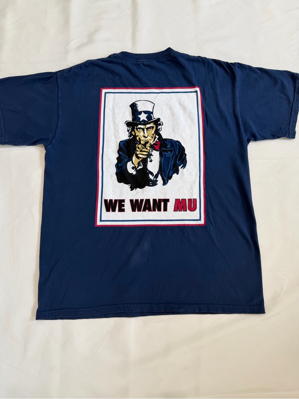 Navy 'We Want Mu' Print Graphic Tee size L/G